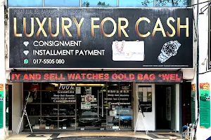 Luxury For Cash image