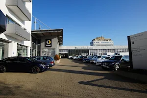Russ Jesinger Automobile GmbH & Co. KG | Autorisierter Mercedes-Benz Verkauf und Service image