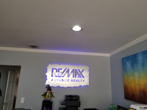 Real Estate Agency «RE/MAX Advance Realty II», reviews and photos, 11010 SW 88th St #200, Miami, FL 33176, USA