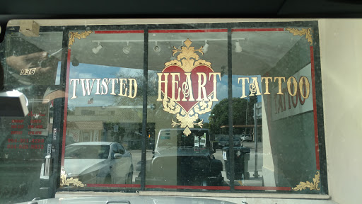 Tattoo Shop «Twisted Heart Tattoo», reviews and photos, 936 N Federal Hwy, Hollywood, FL 33020, USA