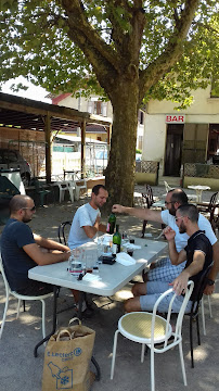 Atmosphère du Restaurant De La Boule En Soie à Vaulx-en-Velin - n°1