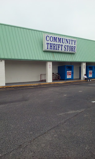 Thrift Store «Community Thrift Store», reviews and photos, 5456 Hansel Ave, Edgewood, FL 32809, USA