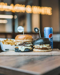 Plats et boissons du Restaurant de hamburgers Black & White Burger Val De Fontenay à Fontenay-sous-Bois - n°17