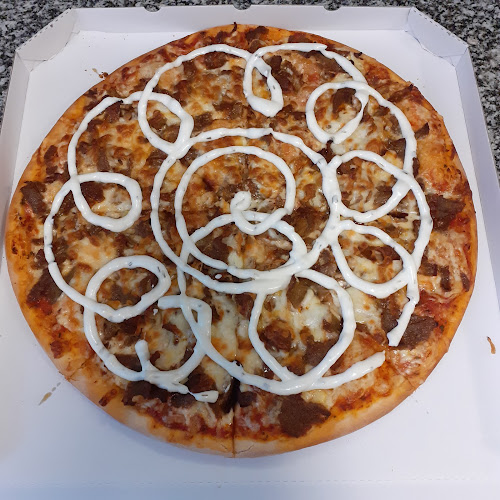 Babas Pizzeria - Pizza