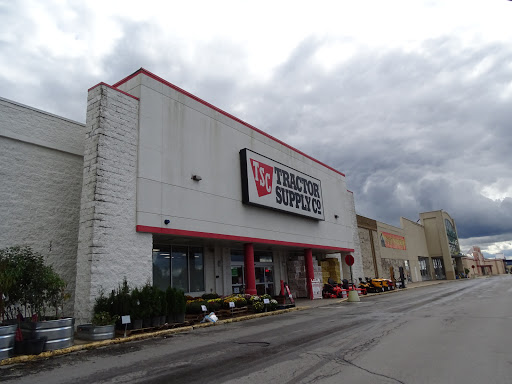 Home Improvement Store «Tractor Supply Co.», reviews and photos, 790 Horatio St, Utica, NY 13502, USA