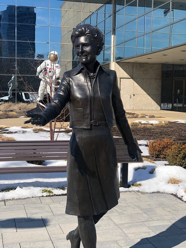Betty Ford Statue
