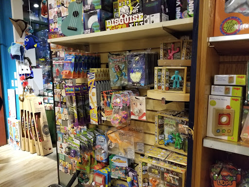 Gift Shop «Off the Wagon Shop», reviews and photos, 152 E Main St, Kent, OH 44240, USA