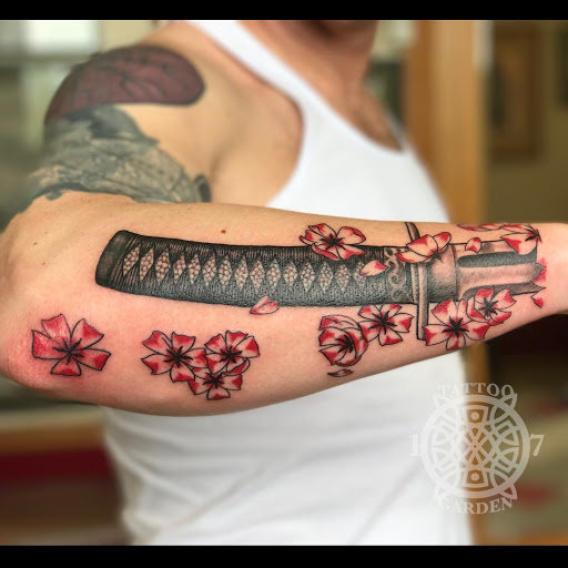 Tattoo Shop «Tattoo Garden», reviews and photos, 5205 S 2nd Ave, Everett, WA 98203, USA