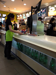 Photo n°56 de McDonald's à Orange ()