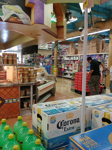 Supermarket «Vallarta Supermarkets», reviews and photos, 19725 Vanowen St, Winnetka, CA 91306, USA