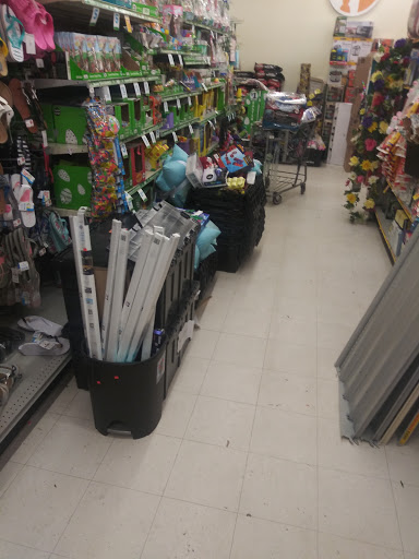 Dollar Store «FAMILY DOLLAR», reviews and photos, 214 Taunton Ave, East Providence, RI 02914, USA