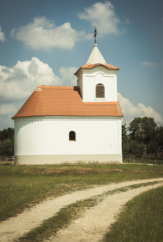 Nyitvatartás: Szombathelyi Nepomuki Szent János-kápolna