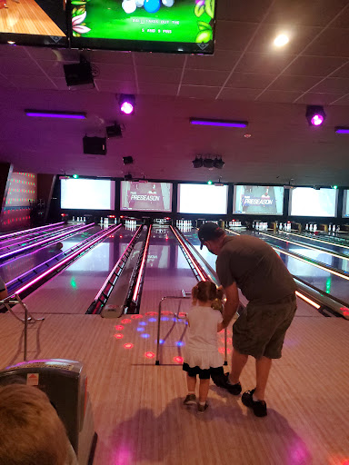 Bowling Alley «North Bowl Lanes», reviews and photos, 71 E Washington St, North Attleborough, MA 02760, USA