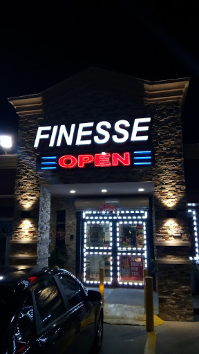 Liquor Store «Finesse Liquor Store», reviews and photos, 13625 E Twelve Mile Rd, Warren, MI 48088, USA