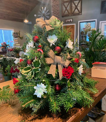Florist «Secret Garden Florist & Gift Shop, Inc», reviews and photos, 2294 NY-208, Montgomery, NY 12549, USA
