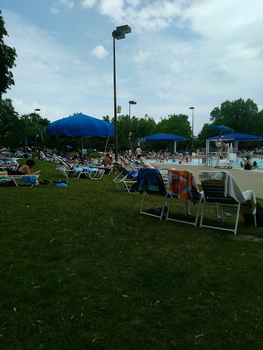 Water Park «Mystic Waters Family Aquatic Center», reviews and photos, 2025 Miner St, Des Plaines, IL 60016, USA