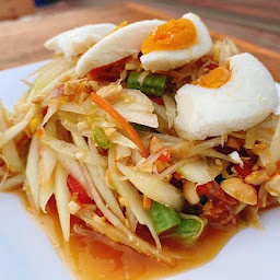 ร้านอาหารแสงจันทร์วันเพ็ญ by ครัวสวนแสงเพ็ญ