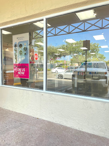 Cell Phone Store «T-Mobile», reviews and photos, 13714 SW 152nd St, Miami, FL 33177, USA