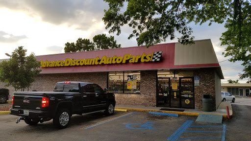 Auto Parts Store «Advance Auto Parts», reviews and photos, 4213 Northlake Blvd, Palm Beach Gardens, FL 33410, USA