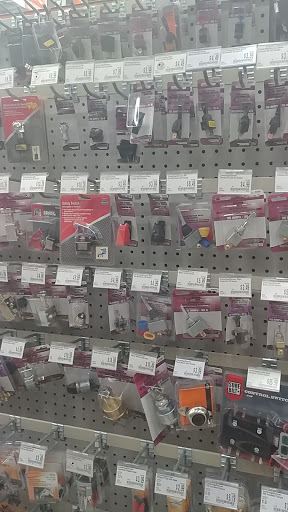 Auto Parts Store «AutoZone», reviews and photos, 17155 Wayside Dr, Dumfries, VA 22026, USA