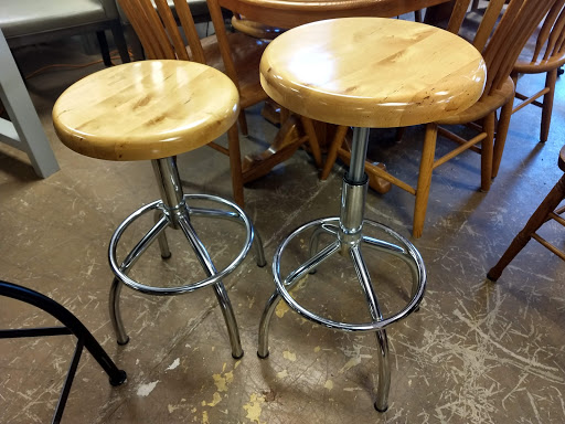 Consignment Shop «New Leaf Home Furnishings», reviews and photos, 2449 Pierce Dr #3, Spring Grove, IL 60081, USA