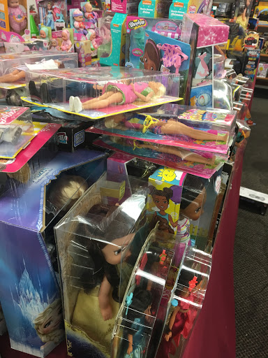 Clothing Store «Burlington Coat Factory», reviews and photos, 1 Padanaram Rd, Danbury, CT 06811, USA