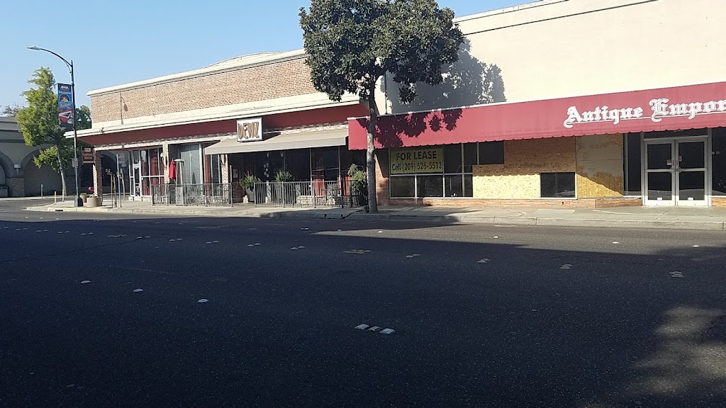 Dewz Restaurant 95354