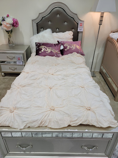 Furniture Store «Value City Furniture», reviews and photos, 3355 Mall Loop Dr, Joliet, IL 60431, USA