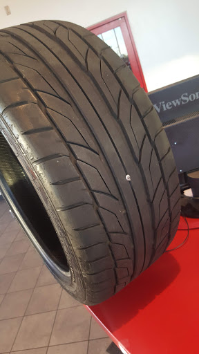 Tire Shop «Discount Tire Store - Mesa, AZ», reviews and photos, 2030 S Country Club Dr, Mesa, AZ 85210, USA