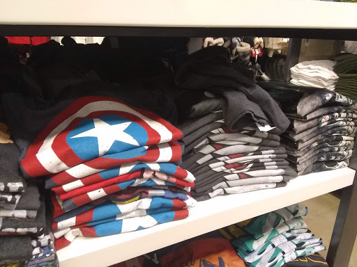 Clothing Store «Old Navy», reviews and photos, 1172 Great Mall Dr, Milpitas, CA 95035, USA