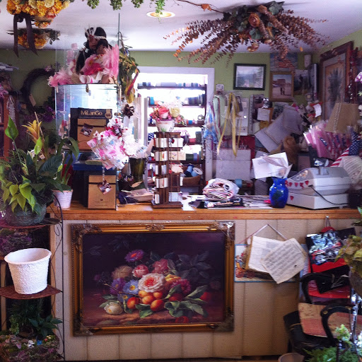 Florist «Roma Florist. free deliver purchase online. Www.romaflorist.com», reviews and photos, 11 Davis St, Oakville, CT 06779, USA