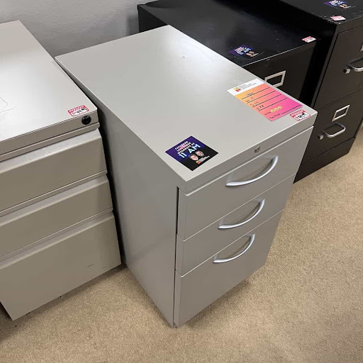 Office Furniture Store «Office Furniture Liquidations», reviews and photos, 4400 S Piedras Dr #101, San Antonio, TX 78228, USA