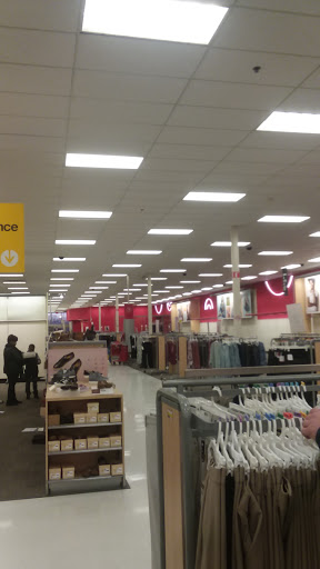 Department Store «Target», reviews and photos, 18000 Vernier Rd, Harper Woods, MI 48225, USA