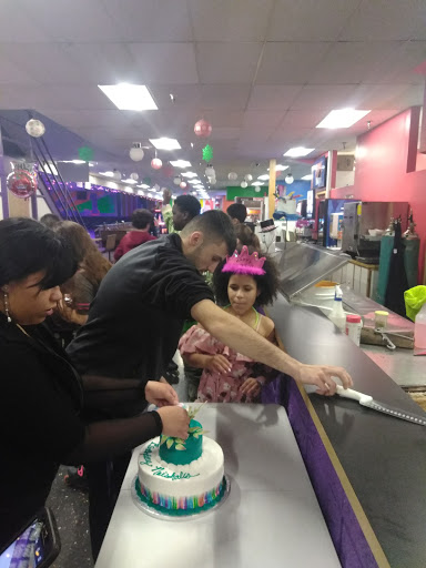 Roller Skating Rink «Skate Estate», reviews and photos, 3401 Vestal Rd, Vestal, NY 13850, USA