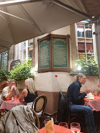 Atmosphère du Restaurant de spécialités alsaciennes Le Gruber à Strasbourg - n°8