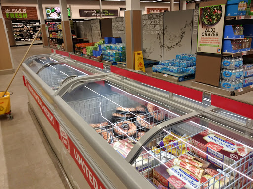 Supermarket «ALDI», reviews and photos, 630 Fellsway, Medford, MA 02155, USA