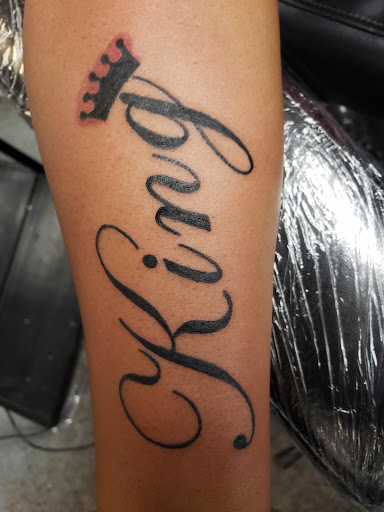 Tattoo Shop «22 Caliber Tattoo Studio», reviews and photos, 3501 Parsons Ave, Columbus, OH 43207, USA