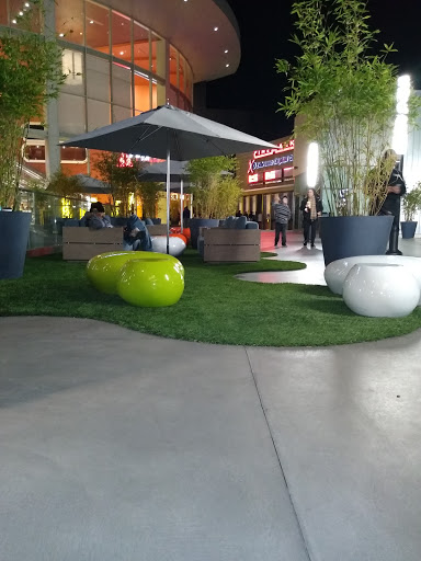 Shopping Mall «The Promenade at Howard Hughes Center», reviews and photos, 6081 Center Dr, Los Angeles, CA 90045, USA