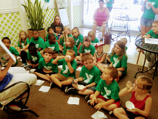 Wedding Bakery «Piece of Cake», reviews and photos, 210 Main St, Evansville, IN 47708, USA