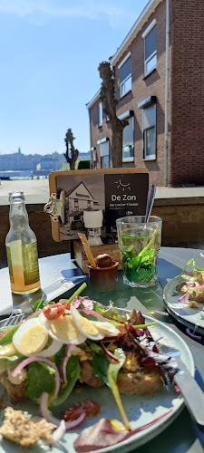 Cafe De Zon openingstijden