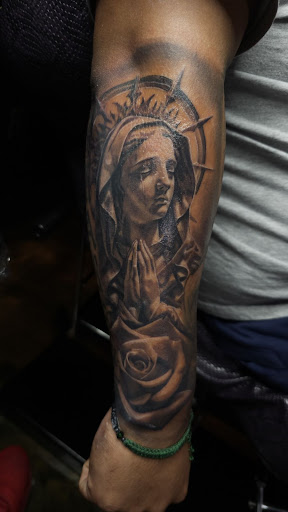 Explore iron giant tattoo ideas, creative tattoo ideas in Dallas, available at Controversy Ink Tattoo Studio