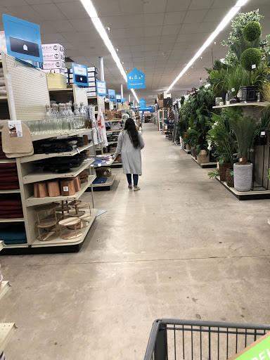 Home Goods Store «At Home», reviews and photos, 3900 Troup Hwy, Tyler, TX 75703, USA