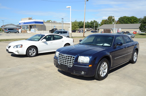 Used Car Dealer «Steve Schmitt Auto Credit», reviews and photos, 439 Edwardsville Rd, Troy, IL 62294, USA