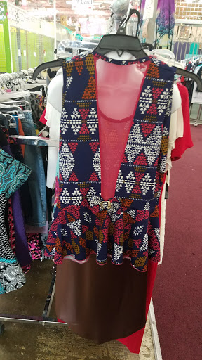 Shopping Mall «Bazaar El Royal Shopping Mall», reviews and photos, 2534 Royal Ln, Dallas, TX 75229, USA