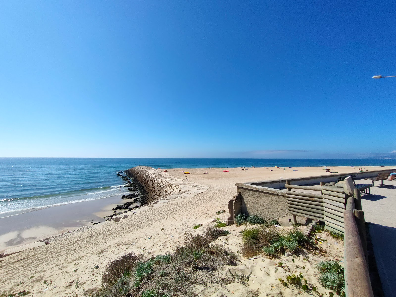 Foto de Praia da Leirosa con costa recta y larga