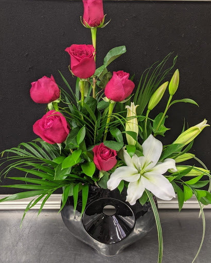 Florist «Expressions Floral Design Studio», reviews and photos, 1247 N Hamilton Rd, Gahanna, OH 43230, USA