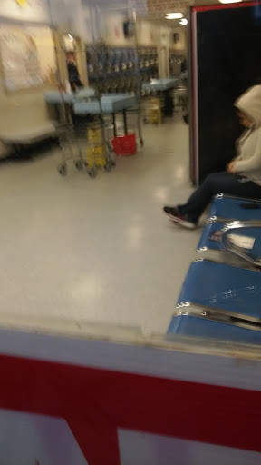 Laundromat «MR. SUDS LAUNDROMAT», reviews and photos, 443 S Evergreen Ave, Woodbury, NJ 08096, USA