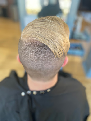Hair Salon «The Cutting Edge Salon», reviews and photos, 300 W Main St, Charlottesville, VA 22903, USA