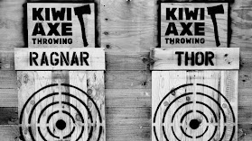 Kiwi Axe Throwing