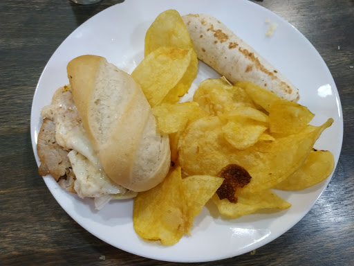 Información y opiniones sobre D'kañas de La Zubia